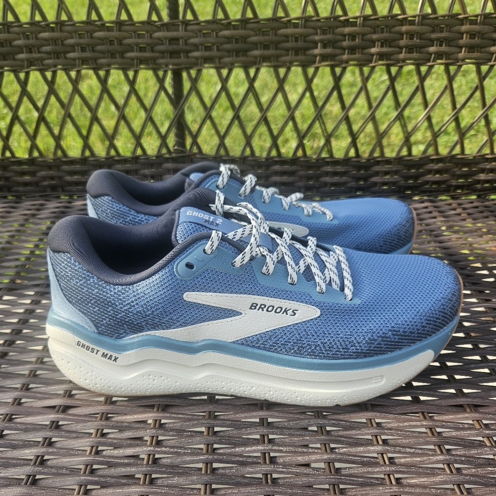 Nwot Brooks Ghost Max 2 Blue Womens Size 10.5 Medium Running Shoes